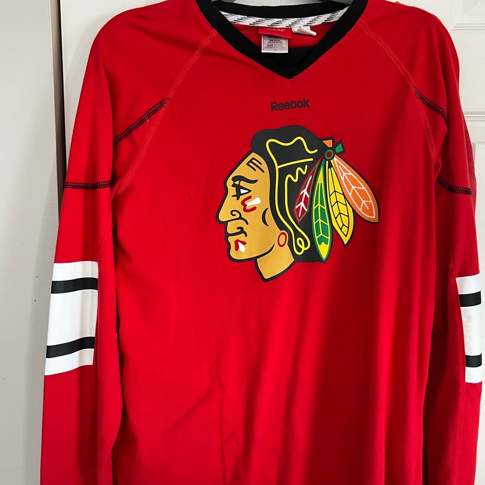 Chicago BlackHawks Reebok Red Face Off Collection long sleeve shirt